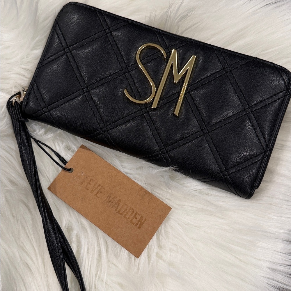 ✨NWT STEVE MADDEN BLACK BOXED ZIP AROUND WALLET✨